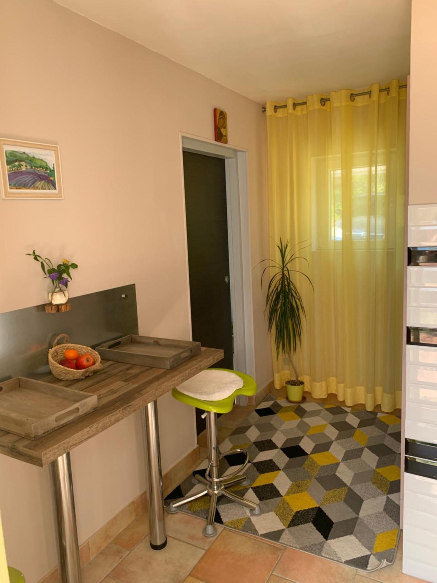 Sous Les Chenes Hotel Saint-Martin-de-Bromes Bagian luar foto